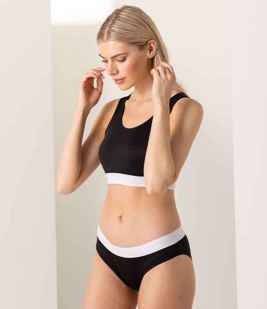 Ladies Fashion Briefs- Black & White